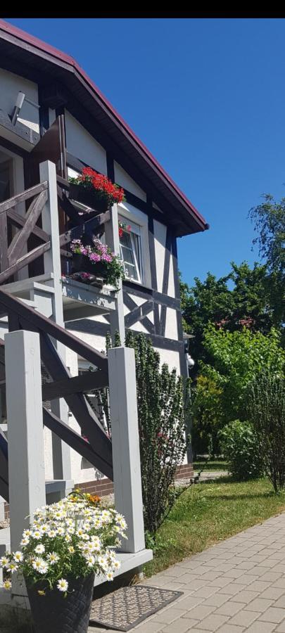 Nadmorskie Apartamenty Ustka Exterior foto